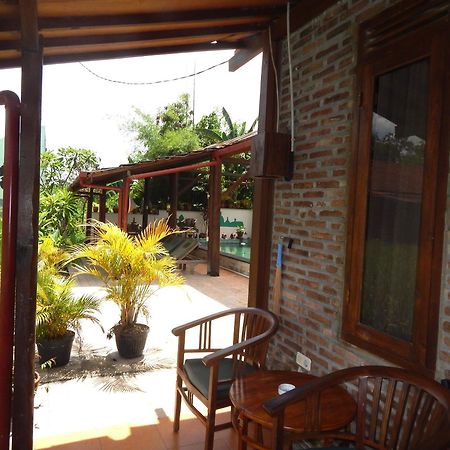 Alamanda Family Villas, Pool & Local Tours Yogyakarta Esterno foto