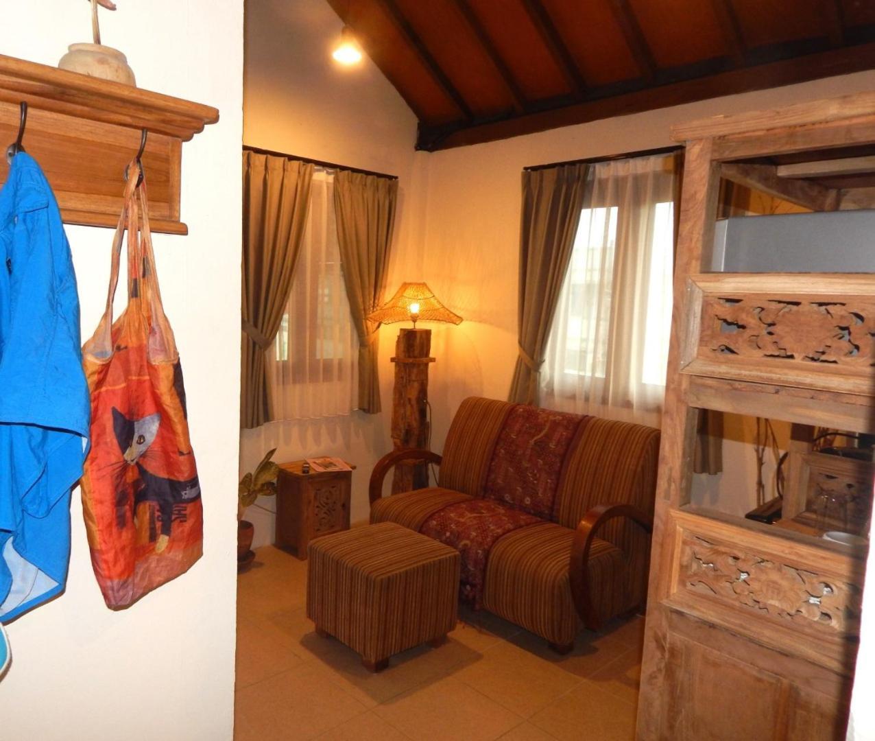 Alamanda Family Villas, Pool & Local Tours Yogyakarta Esterno foto