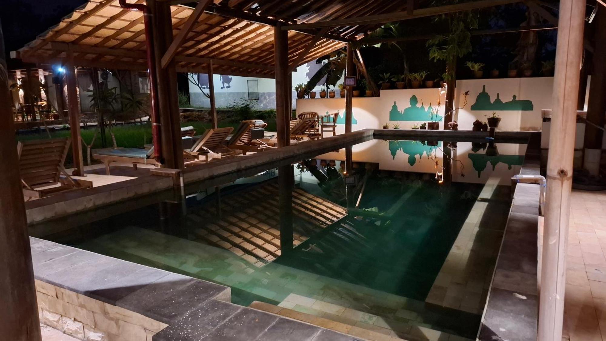 Alamanda Family Villas, Pool & Local Tours Yogyakarta Esterno foto
