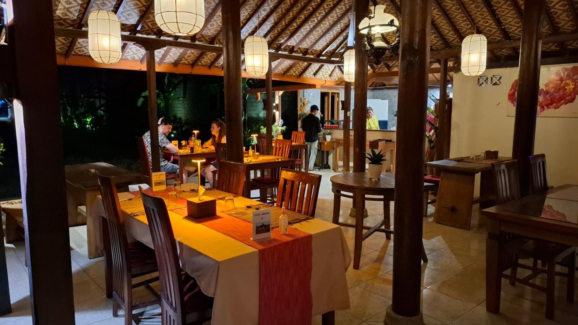 Alamanda Family Villas, Pool & Local Tours Yogyakarta Esterno foto